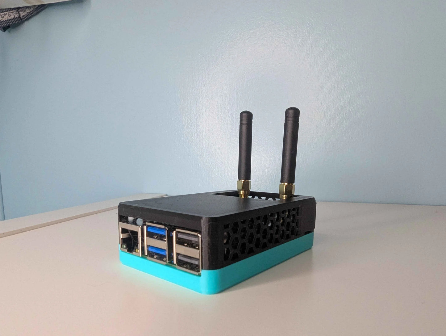 Hamspot 5 - DMR, YSF, DSTAR, P25, NXDN Duplex MMDVM Hotspot